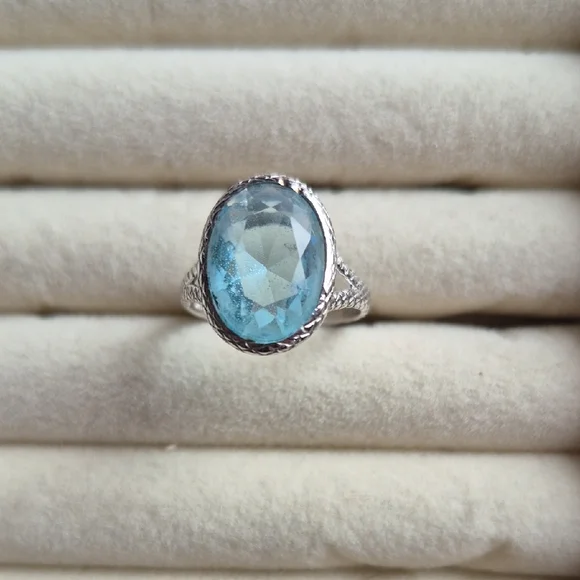 TOCARA Sterling Silver Topaz Colored Ring (J86) - Picture 3 of 5